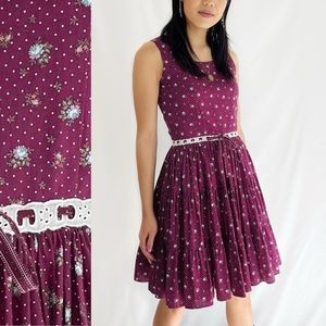 Vintage 1970s Maroon Floral Sleeveless Aline Dress Size Small 26” Waist